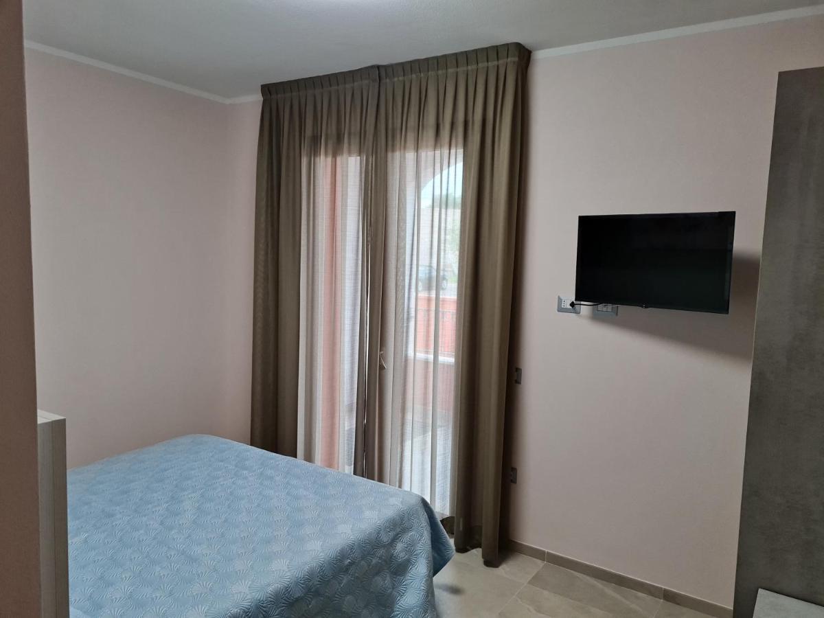 Le Anfore Di Nora Domo Pula Buitenkant foto