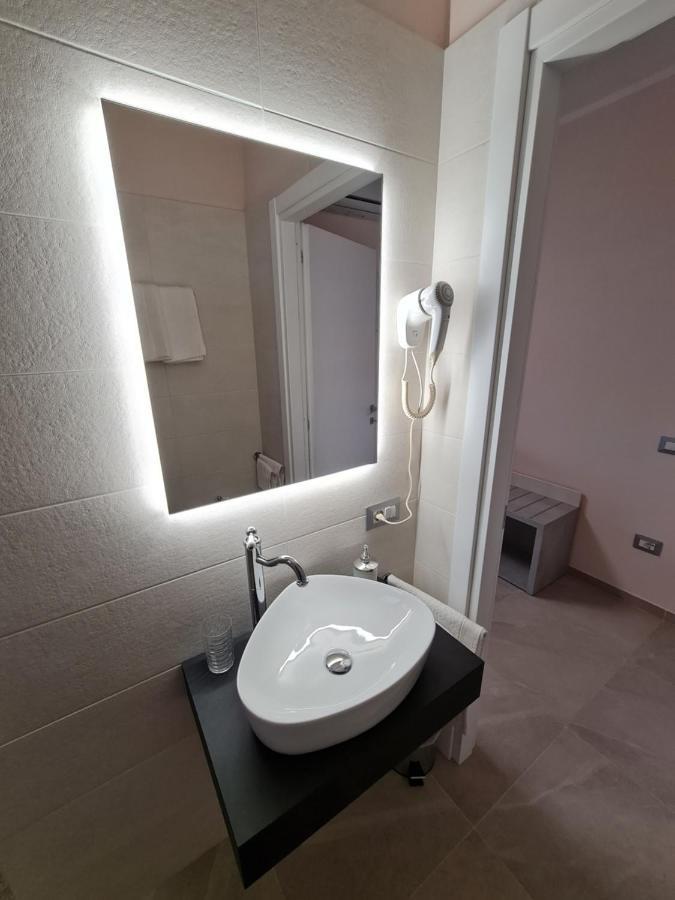 Le Anfore Di Nora Domo Pula Buitenkant foto